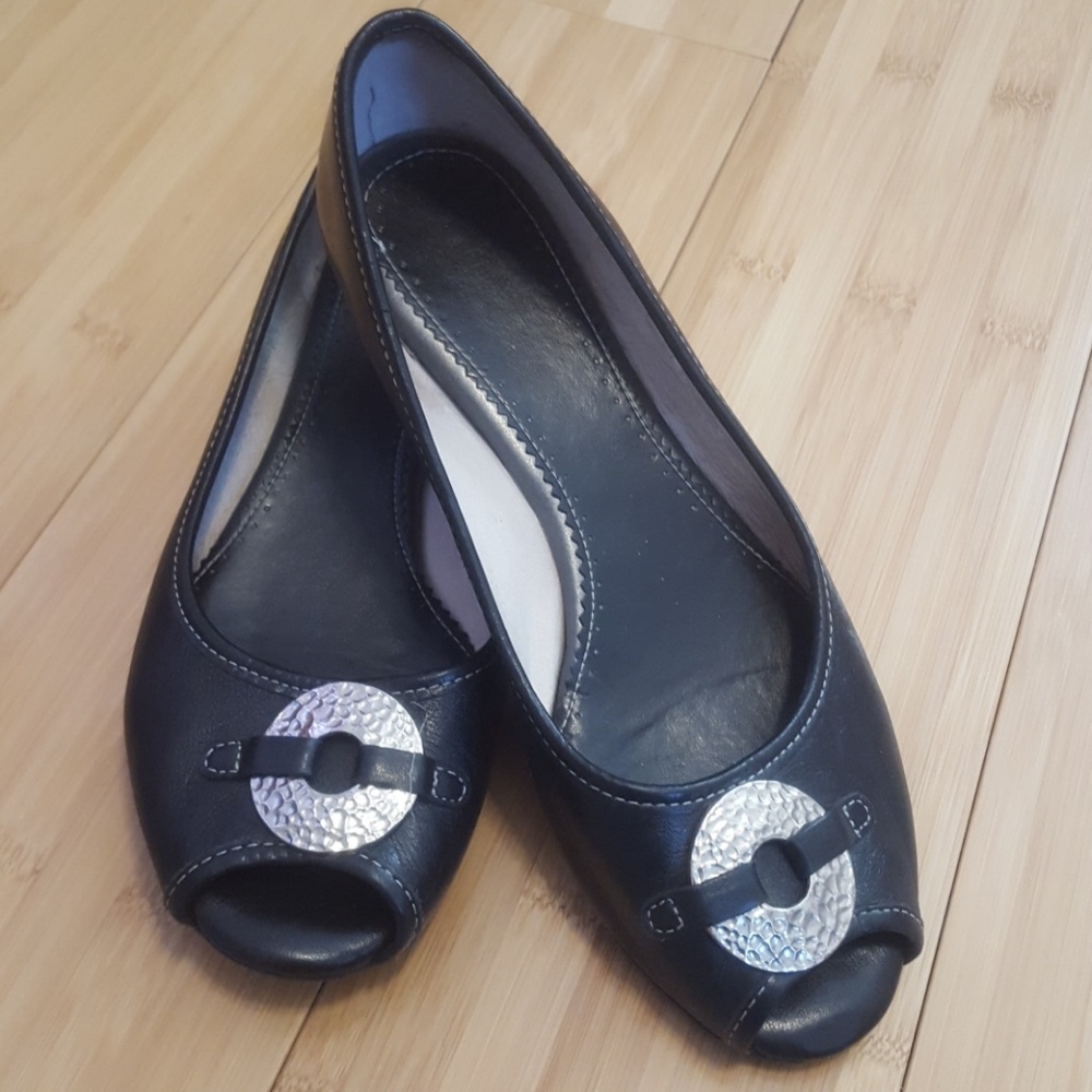 Clark's Artisan Flats